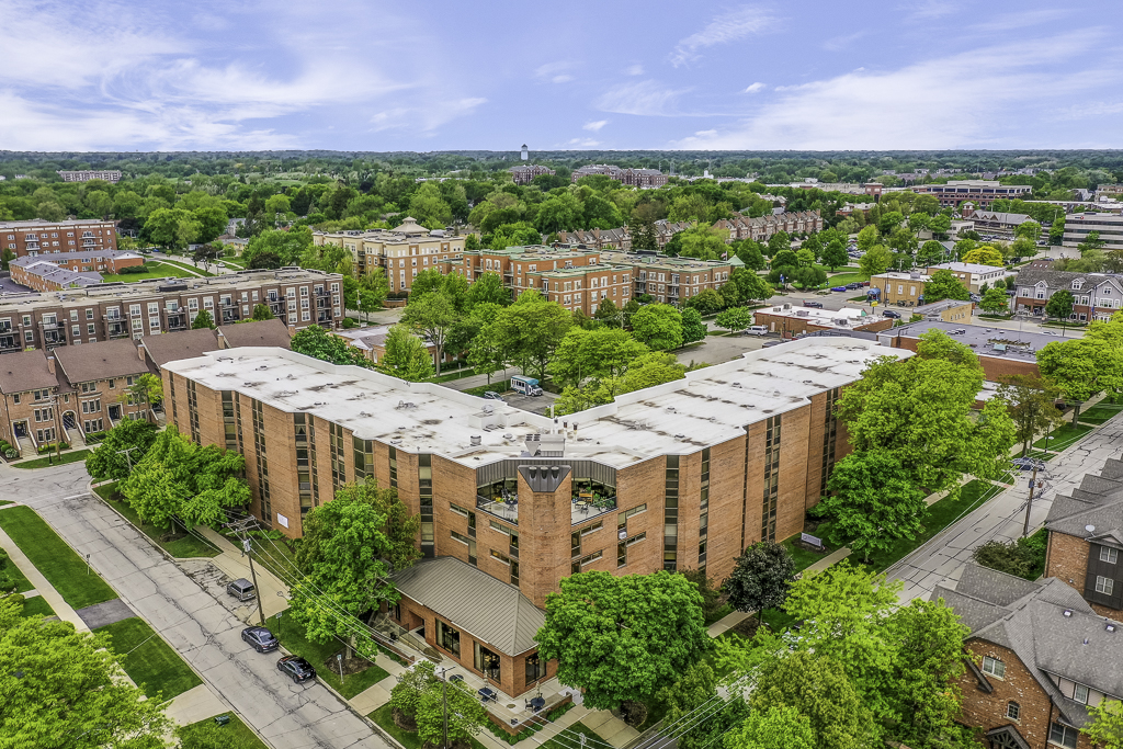 Aerial view of Solstice Senior Living at Palatine