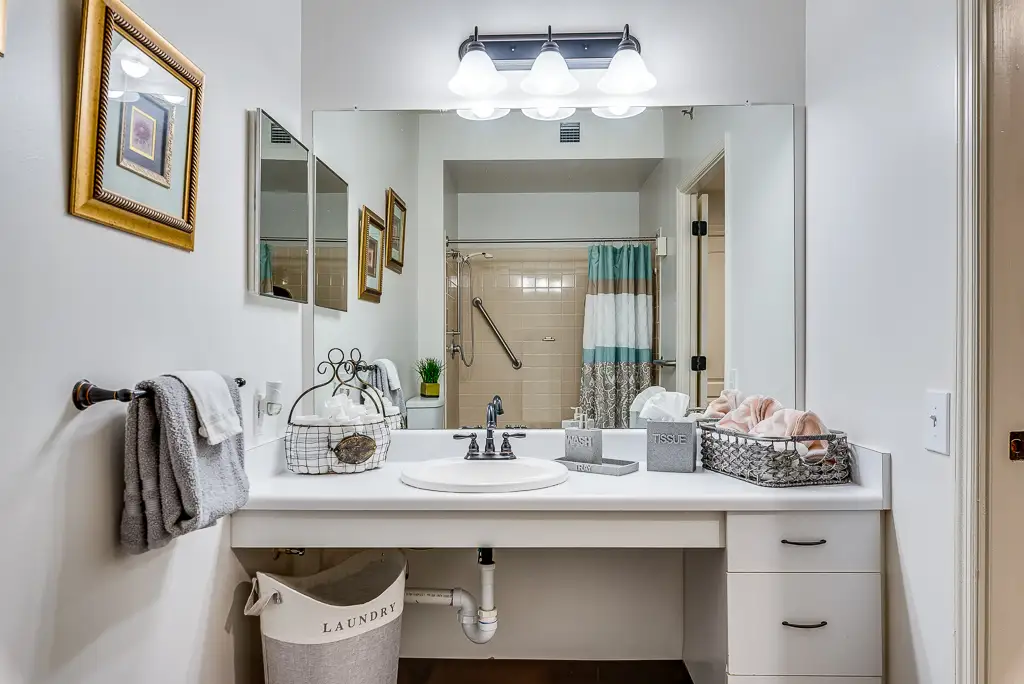 Bright and clean bathroom with modern fixtures