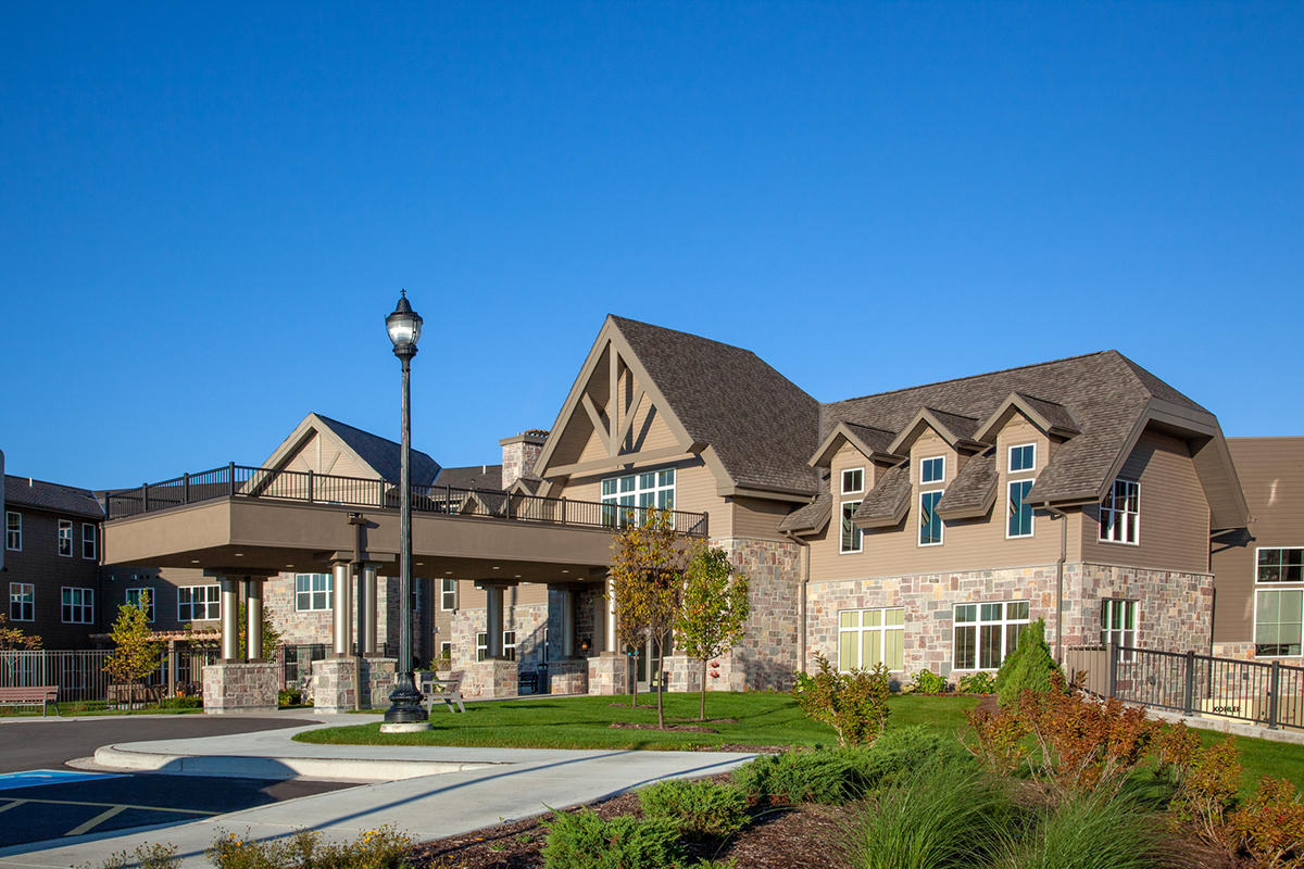Exterior view of Fairway Knoll assisted living facility