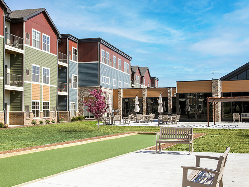 Exterior view of Wilson Commons with outdoor seating