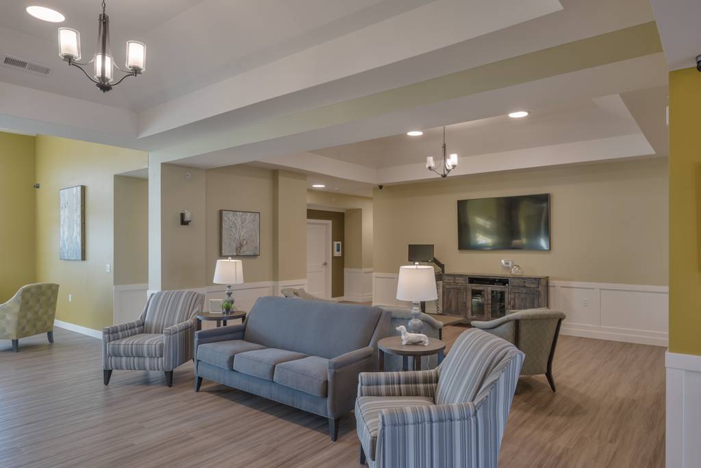 Bright and inviting common area with comfortable seating