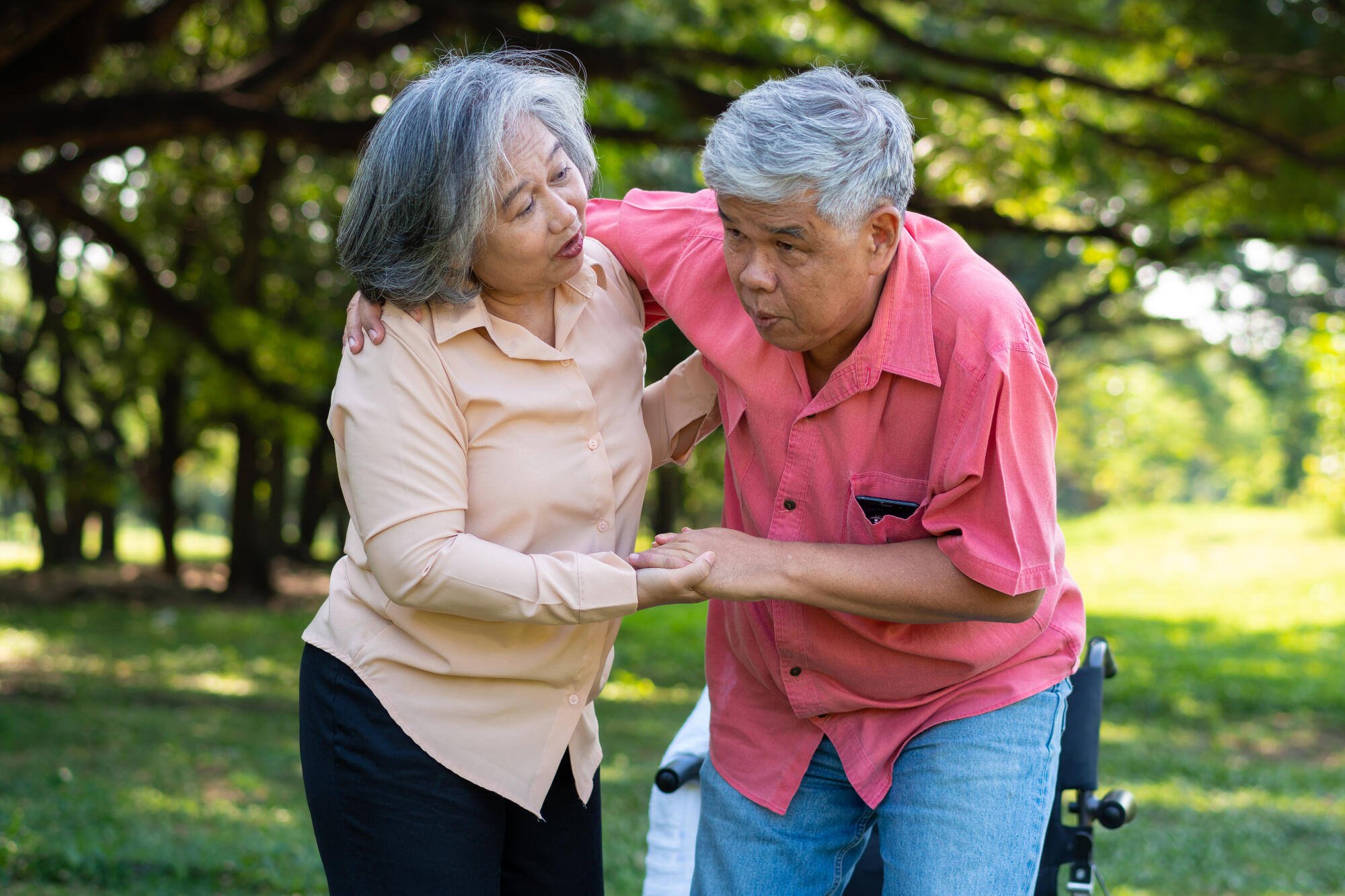 Seniors enjoying time together in a garden