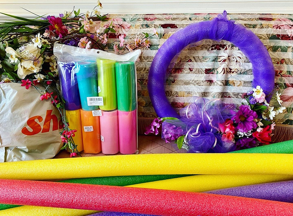 Craft supplies for decorating activities
