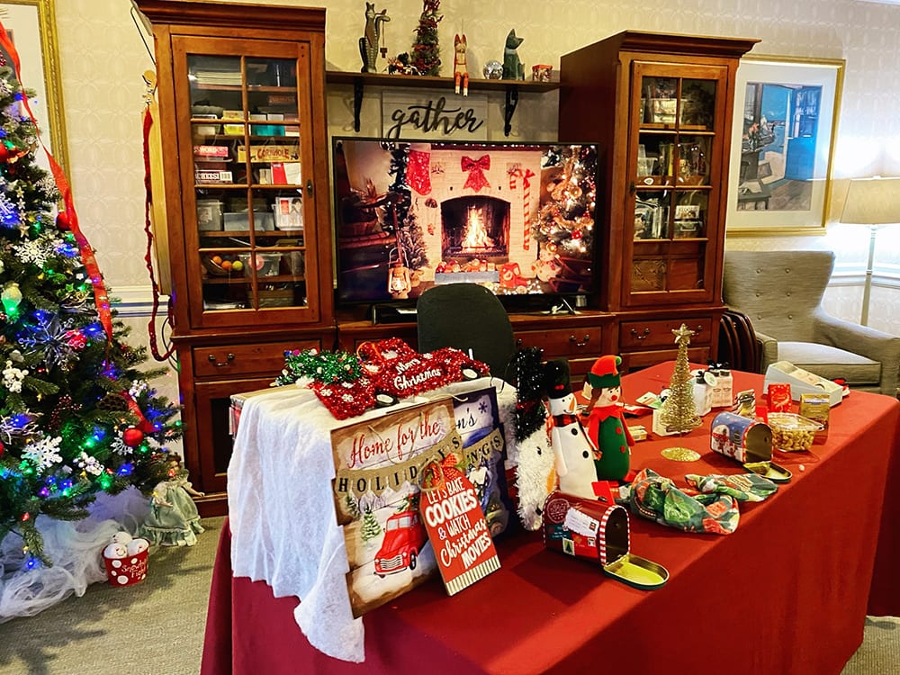 Decorated common area with festive holiday decor
