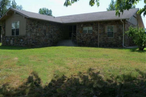 Exterior view of the Pathfinder, Inc. Bamburg Complex