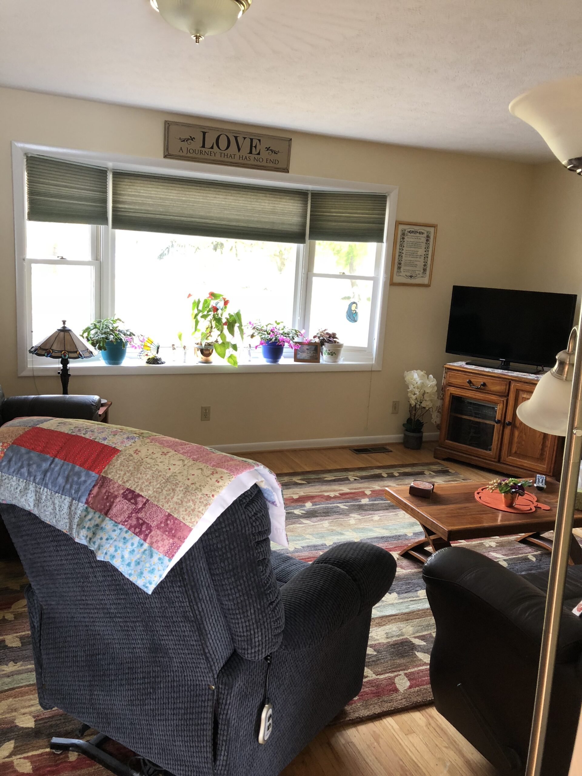 Cozy common area with comfortable seating and decor