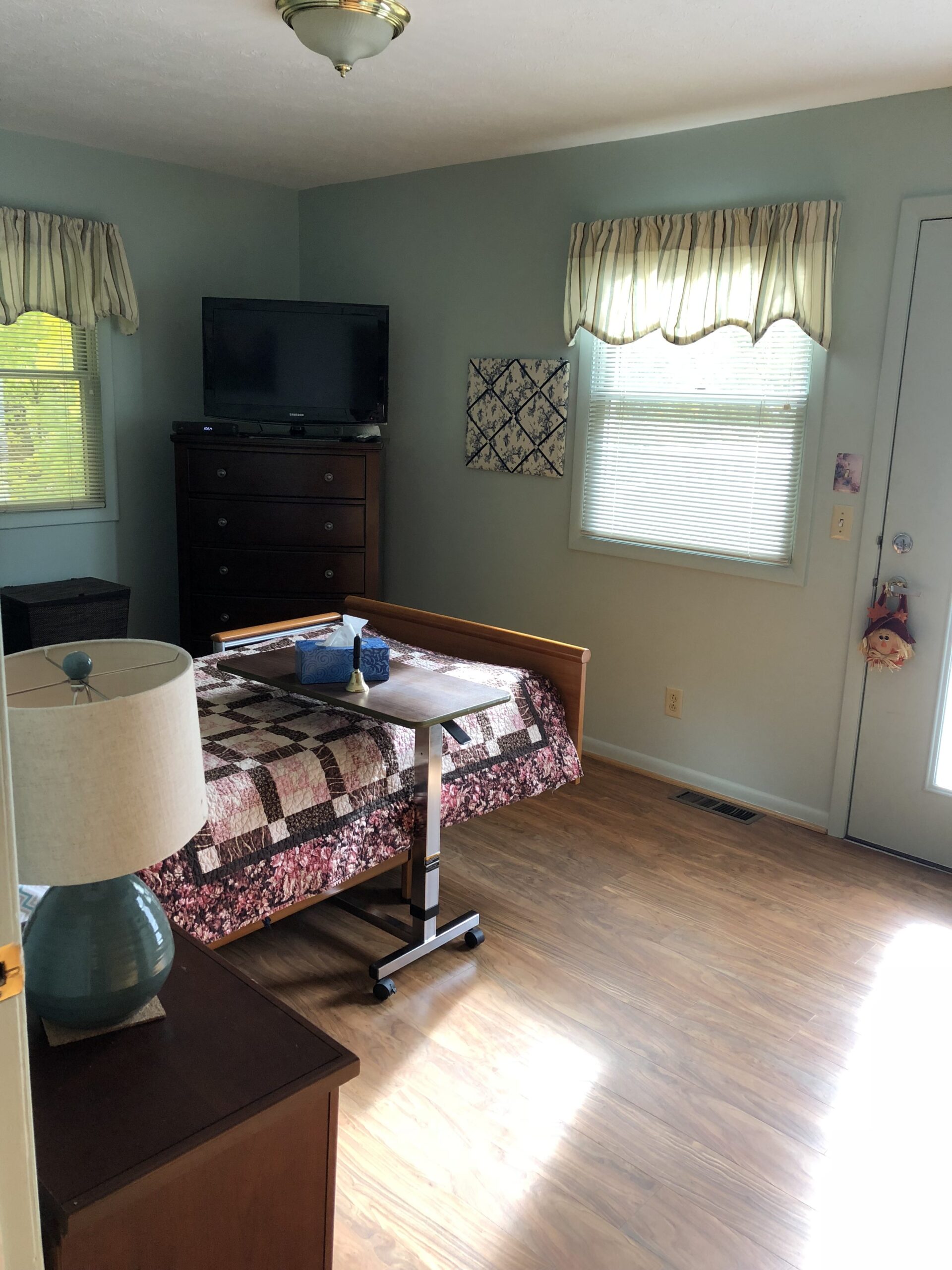 Cozy private resident room with furnishings