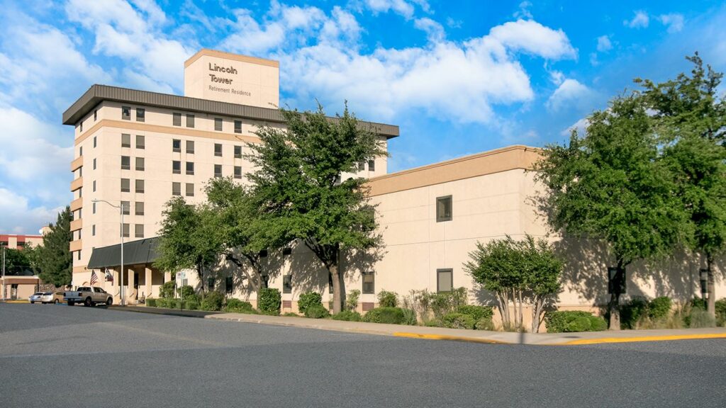 Holiday Lincoln Tower