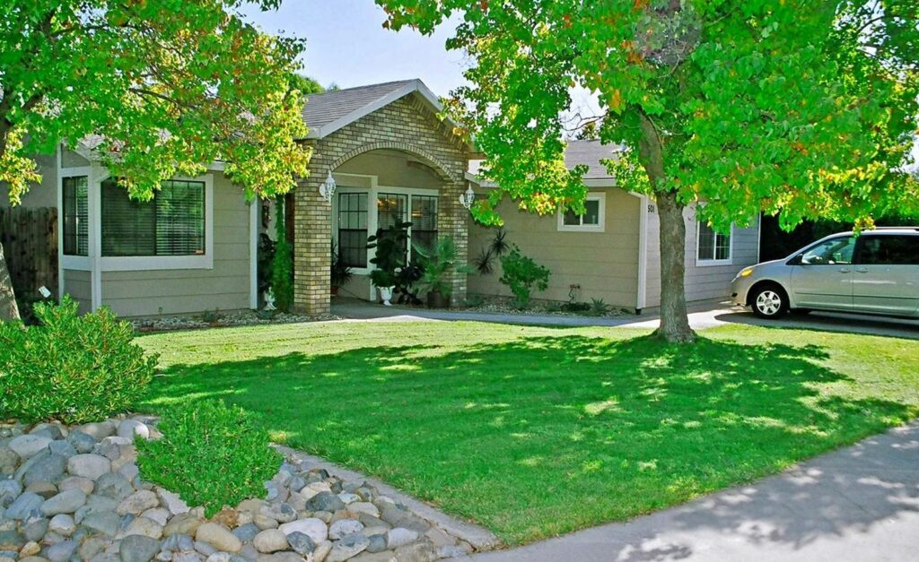 Diamond Oaks Residential Care