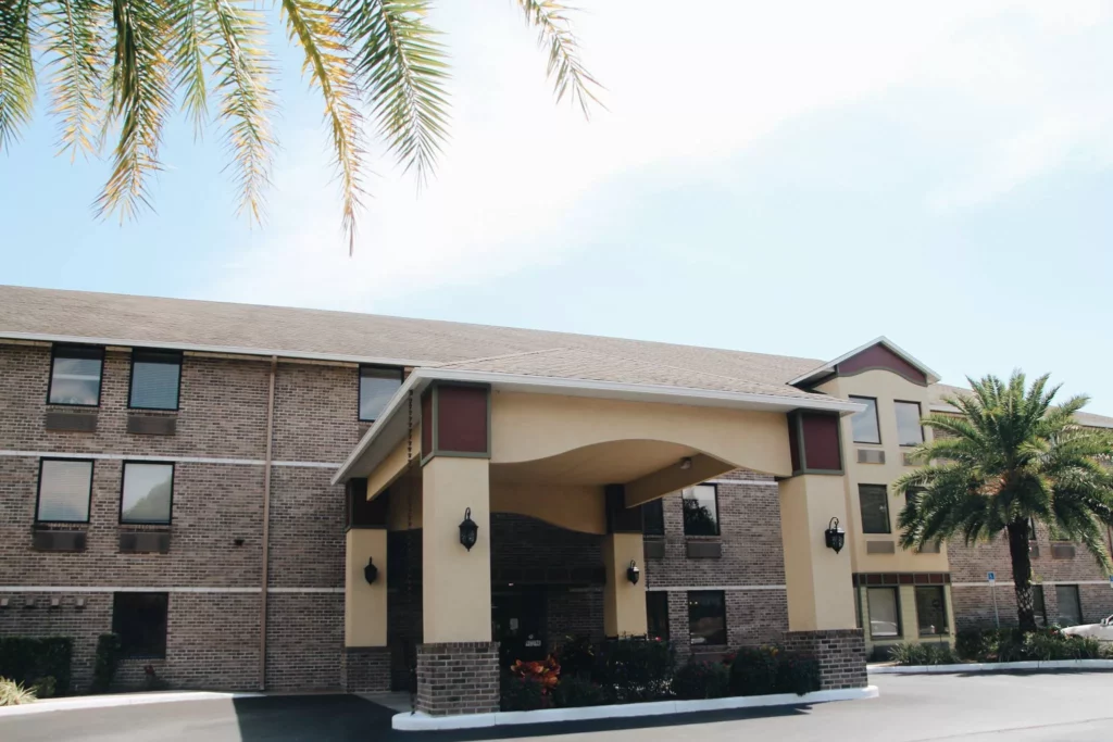 Grace Manor Suites