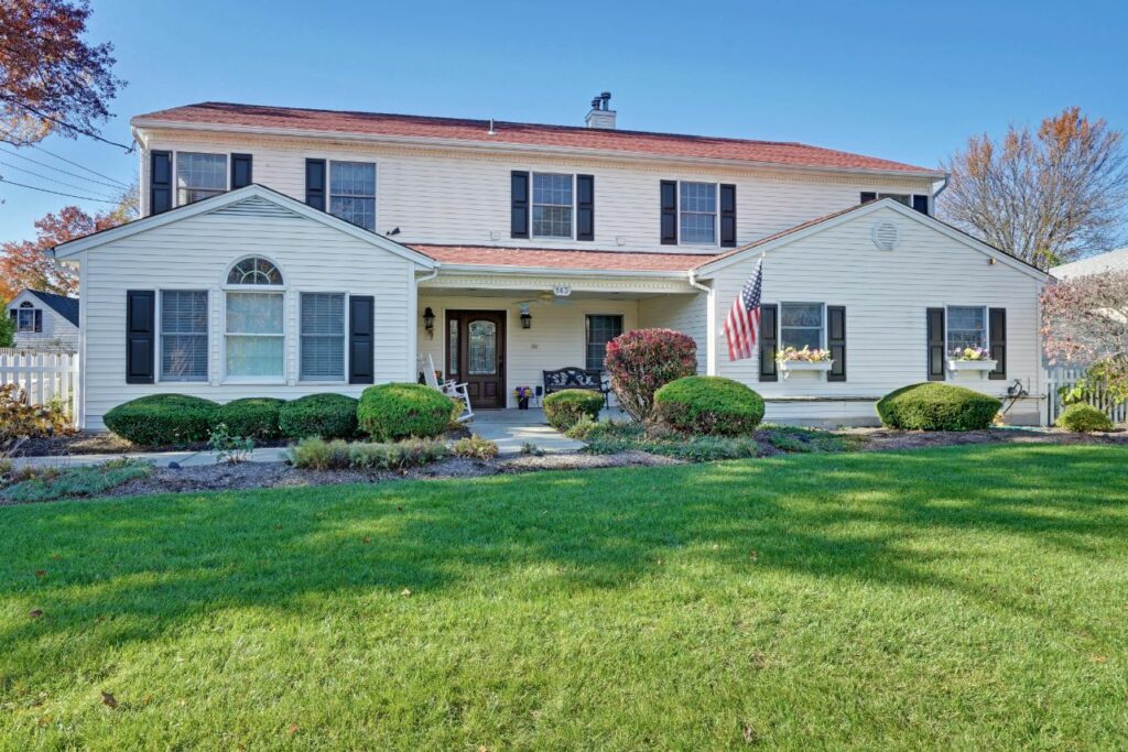 Fox Trail Memory Care Living at Paramus