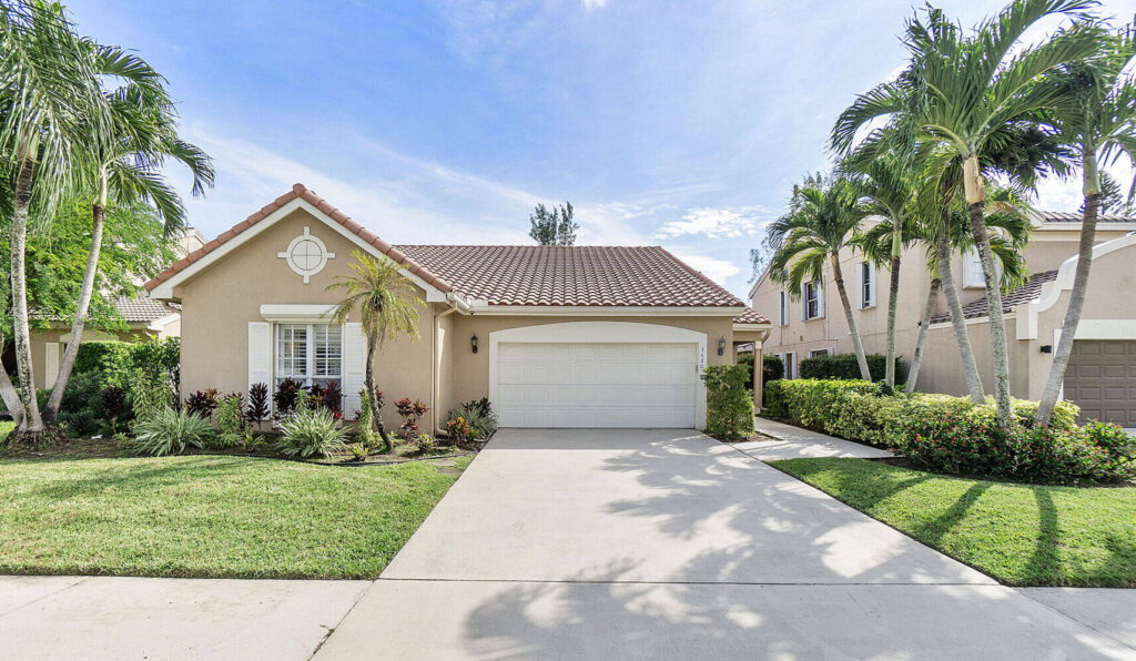 Royal Living at Coconut Creek