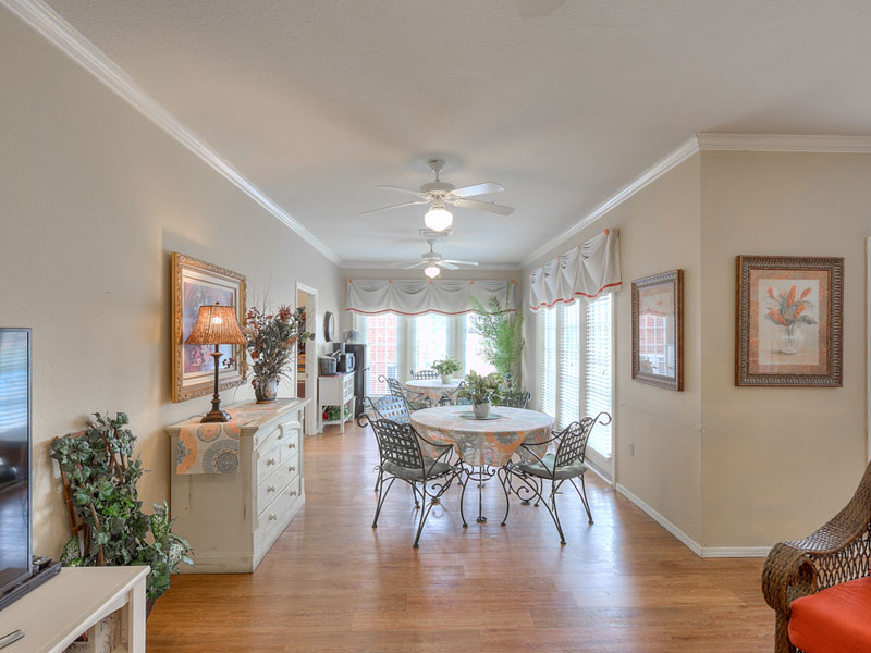 Bright and inviting common area with seating
