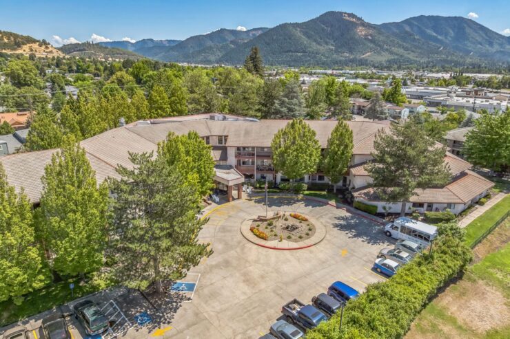 Solista Grants Pass by Cogir