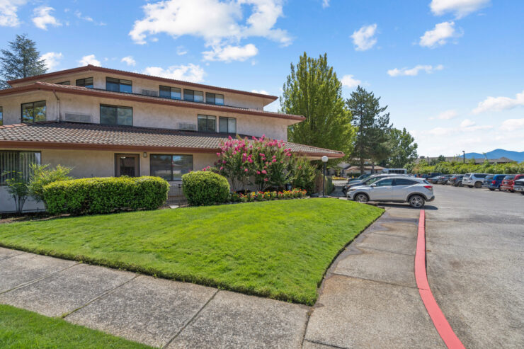 Solista Grants Pass by Cogir