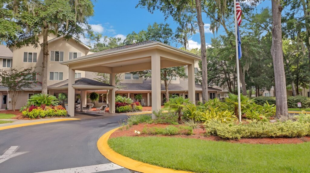 Holiday Indigo Pines