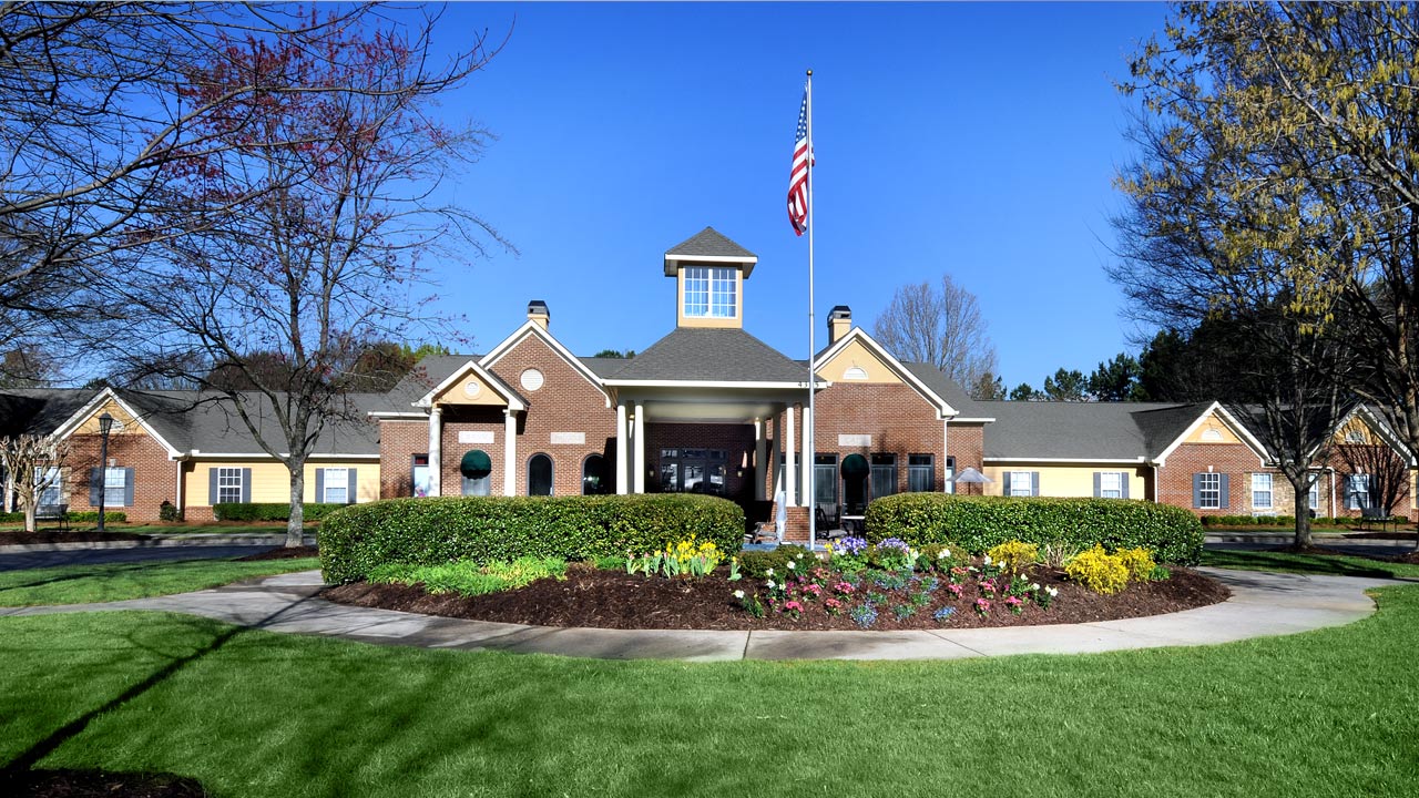 Exterior view of Belmont Village Senior Living Johns Creek