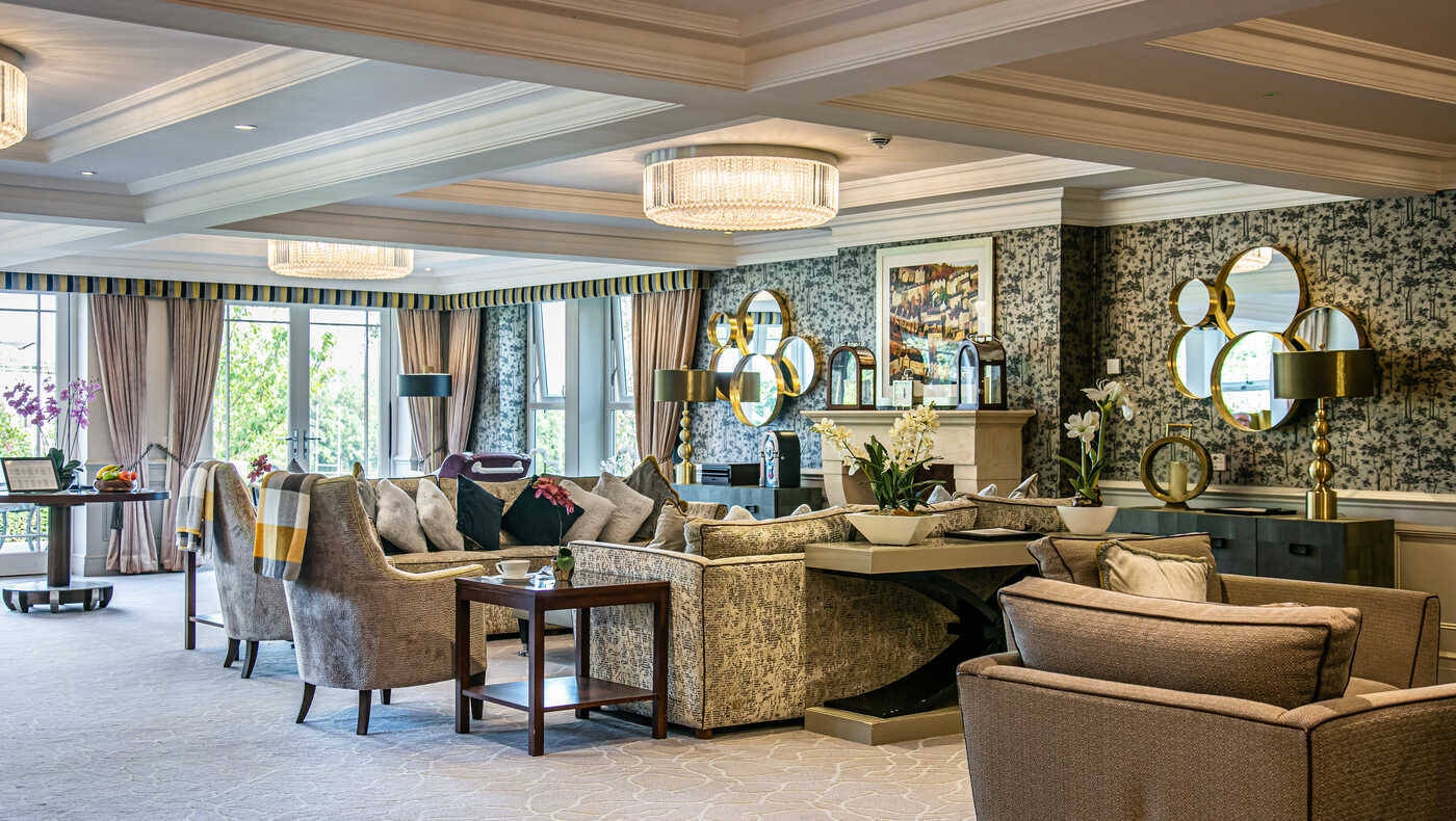 Bright and welcoming common area with comfortable seating