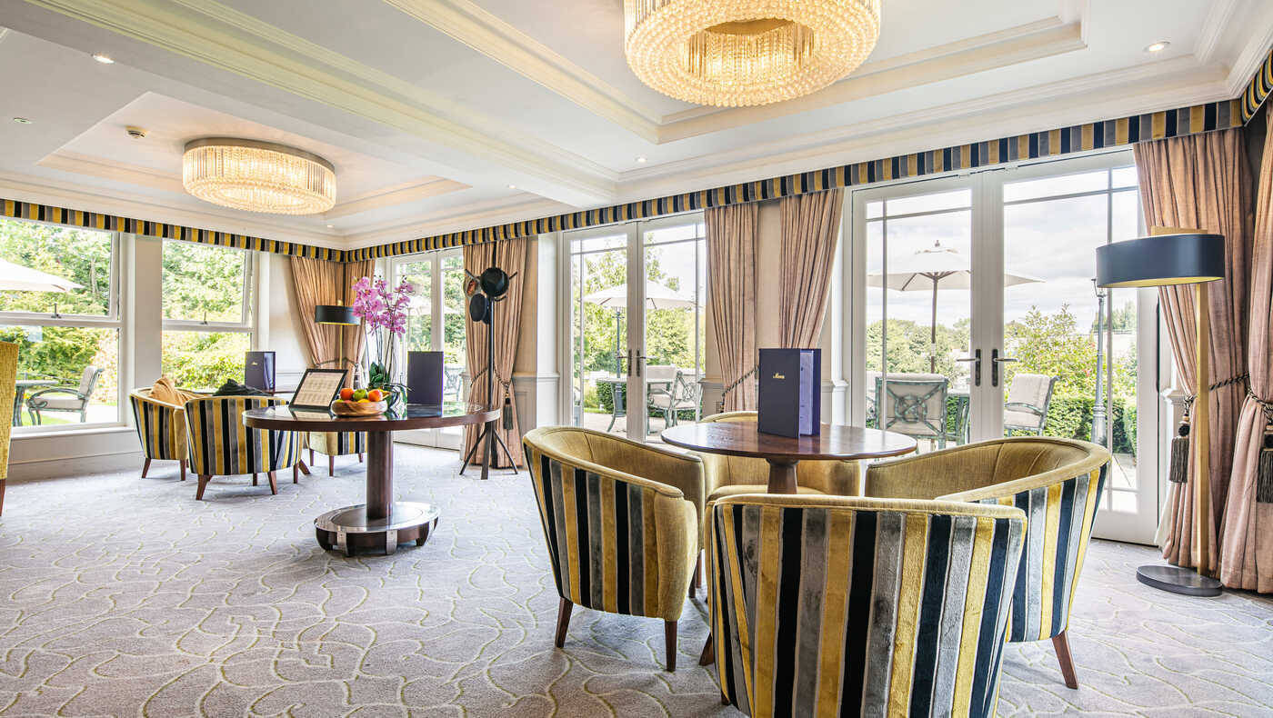 Bright and elegant common area with seating