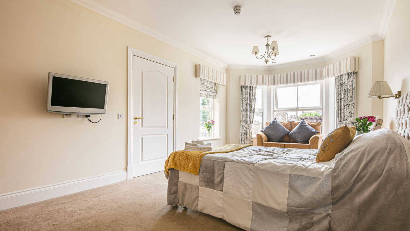 Well-furnished private resident room with a view