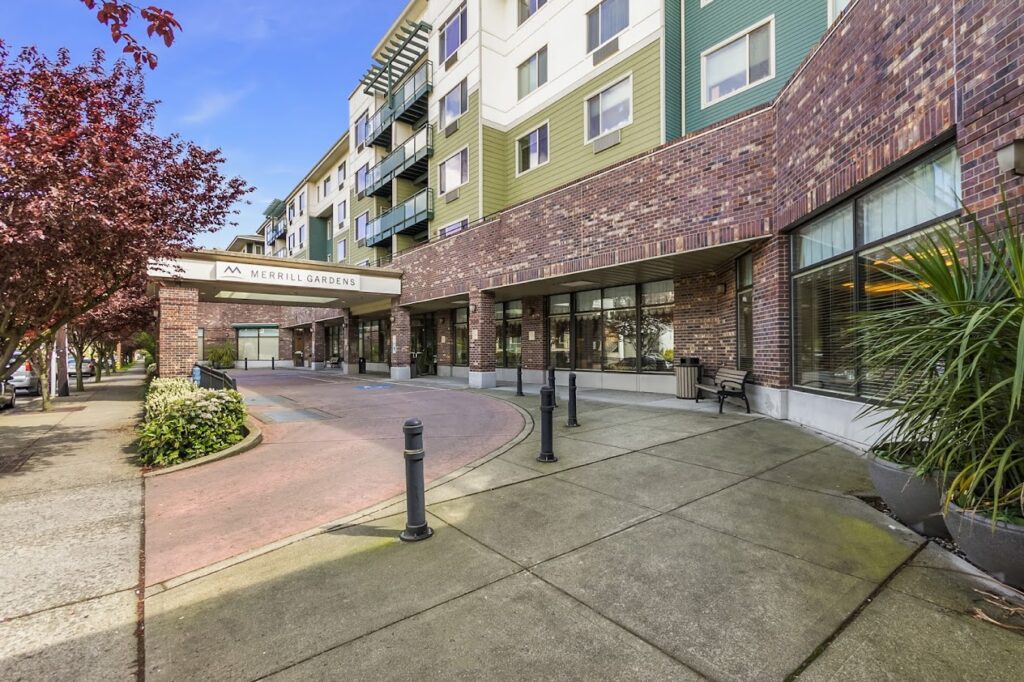 Merrill Gardens at Renton Centre