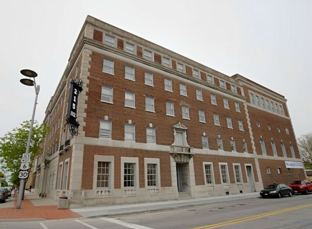 Senior Suites Joliet