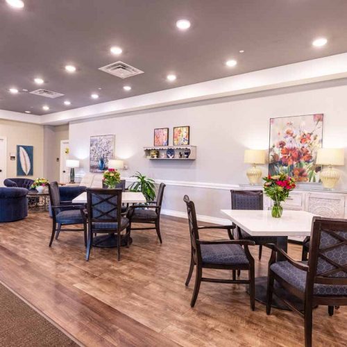 Cozy common area with seating and decorations.