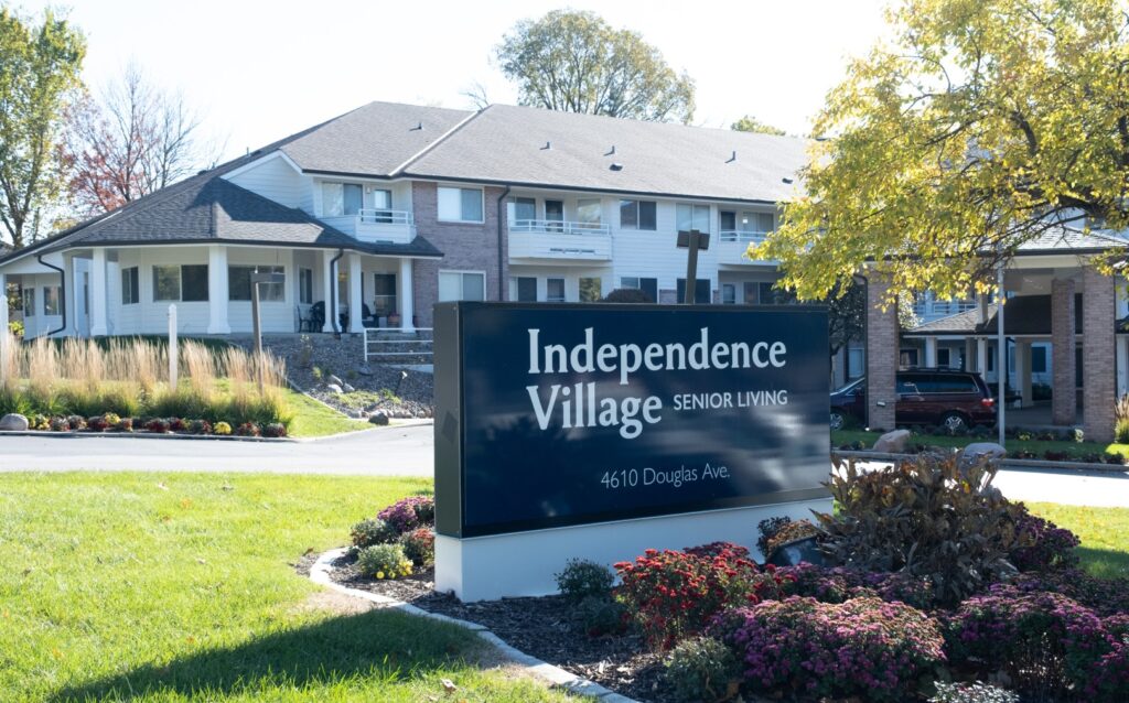 Independence Village Of Des Moines (Beaverdale Estates)