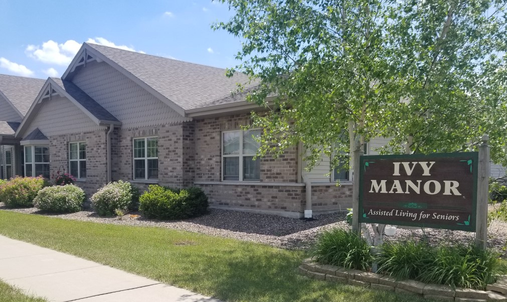 Ivy Manor of West Bend