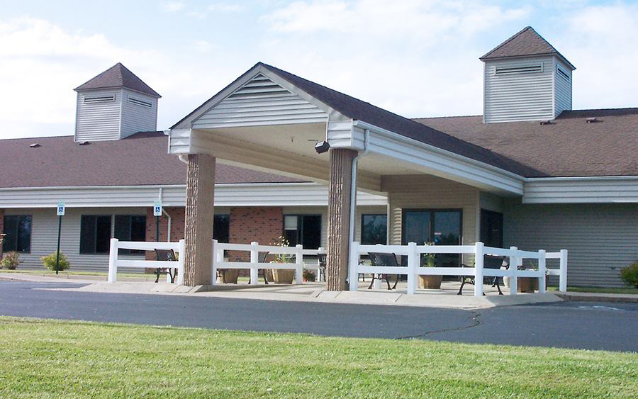 Exterior view of West Oaks Senior Care Center.