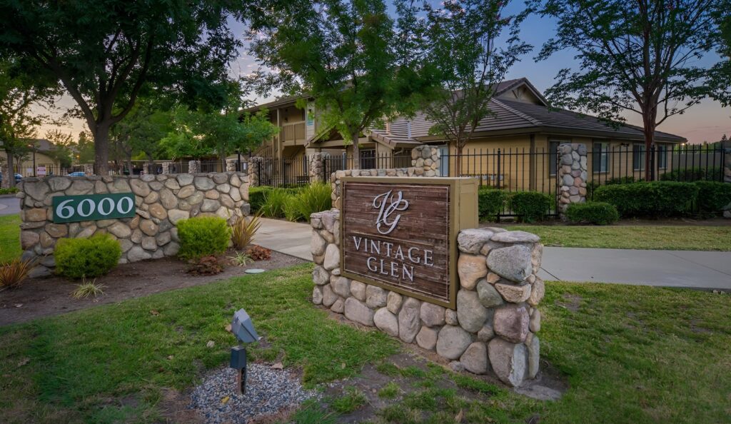 Vintage Glen Senior Apartments | Affordable Apartments 62+
