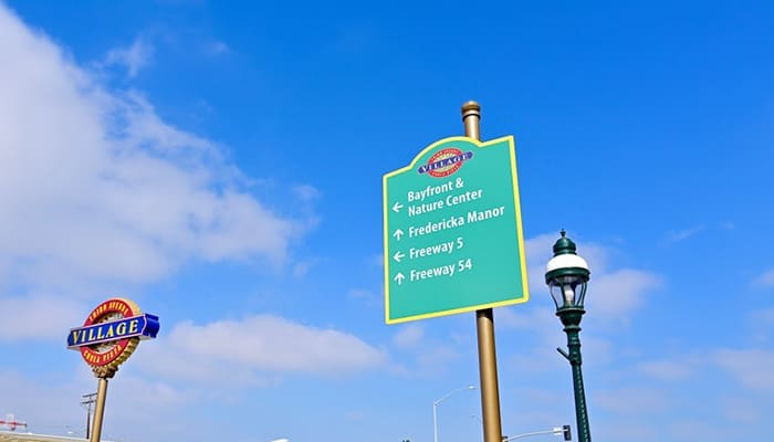Directional sign indicating Fredericka Manor and nearby areas