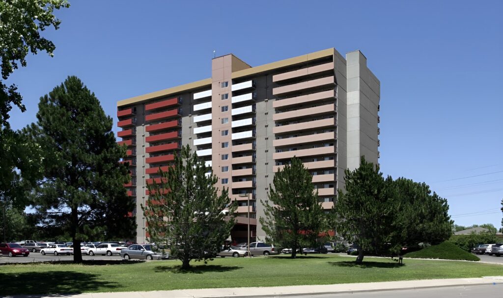 Azteca Apartments