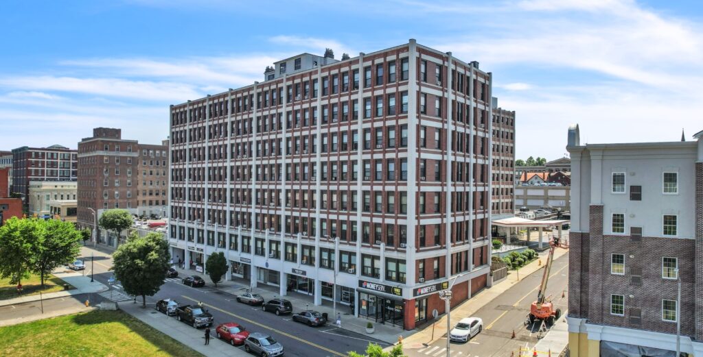 Stratfield I Apartments