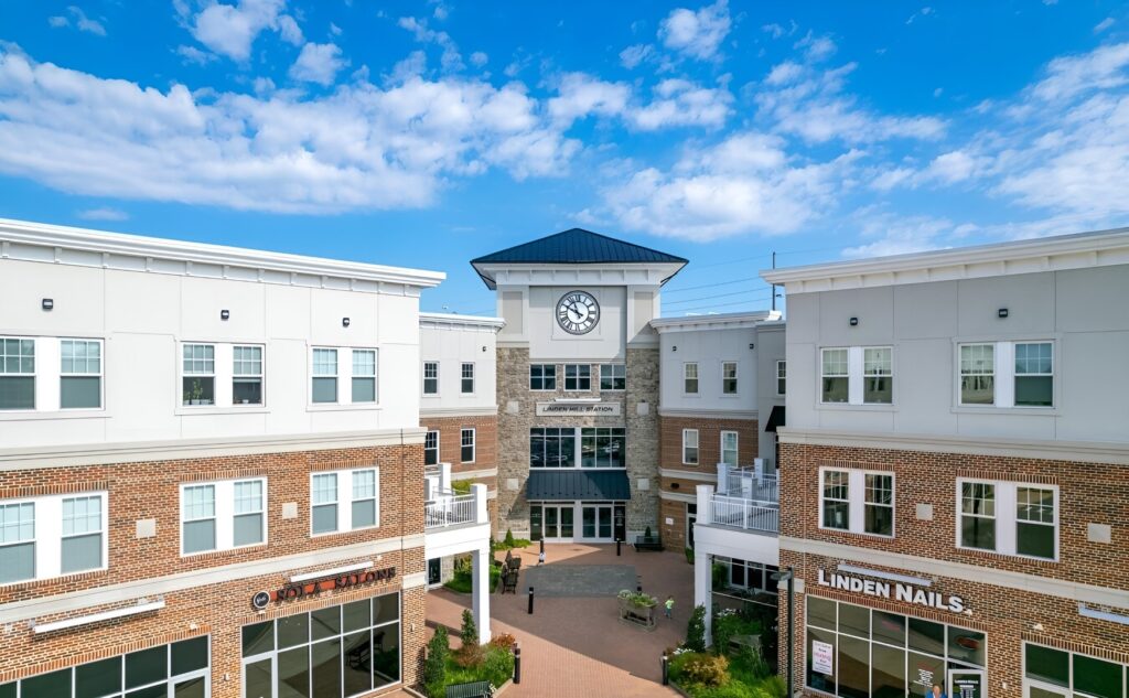 Linden Hill Station Apartments and Townhomes