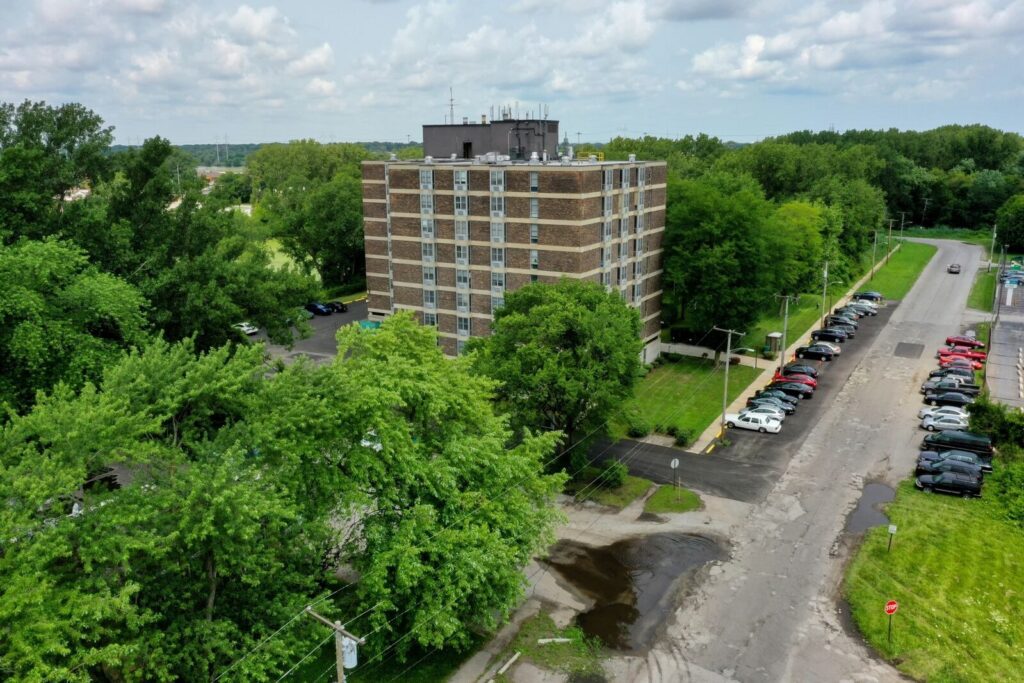 Glen Park Senior High Rise