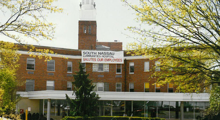 Exterior view of South Nassau Communities Hospital