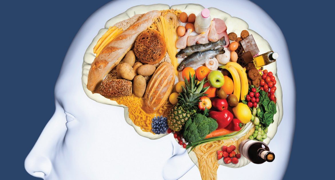 Illustration of healthy foods represented in a brain.