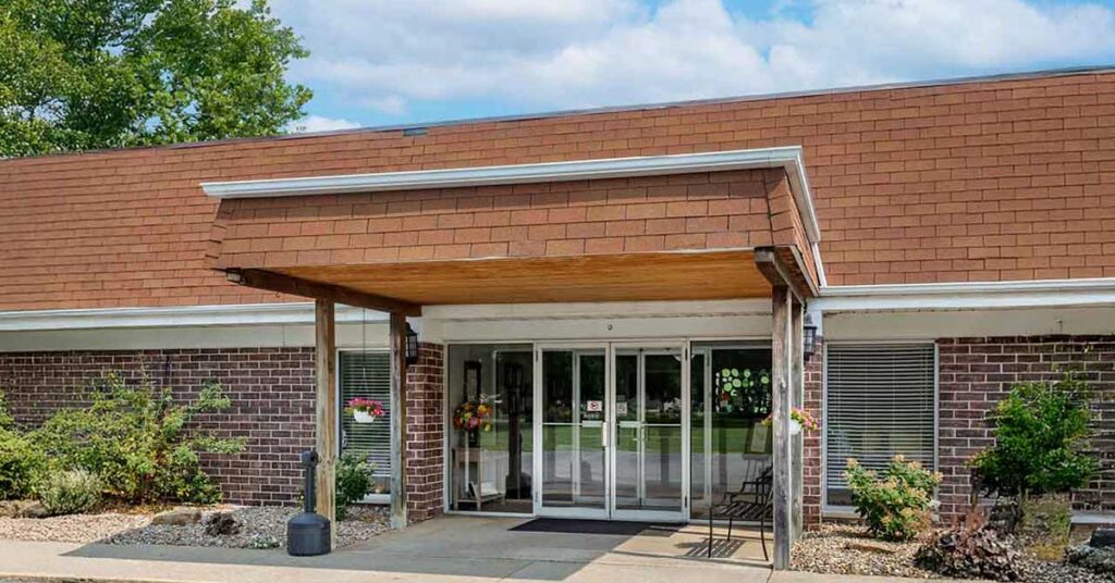 The exterior entrance of Antioch Valley Senior Living
