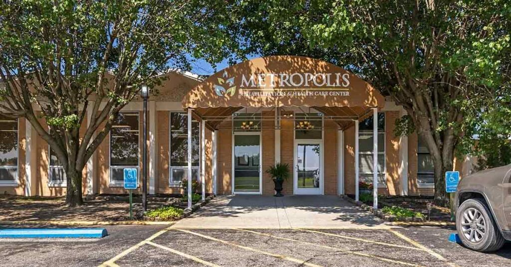 Exterior view of Metropolis Health Care Center entrance