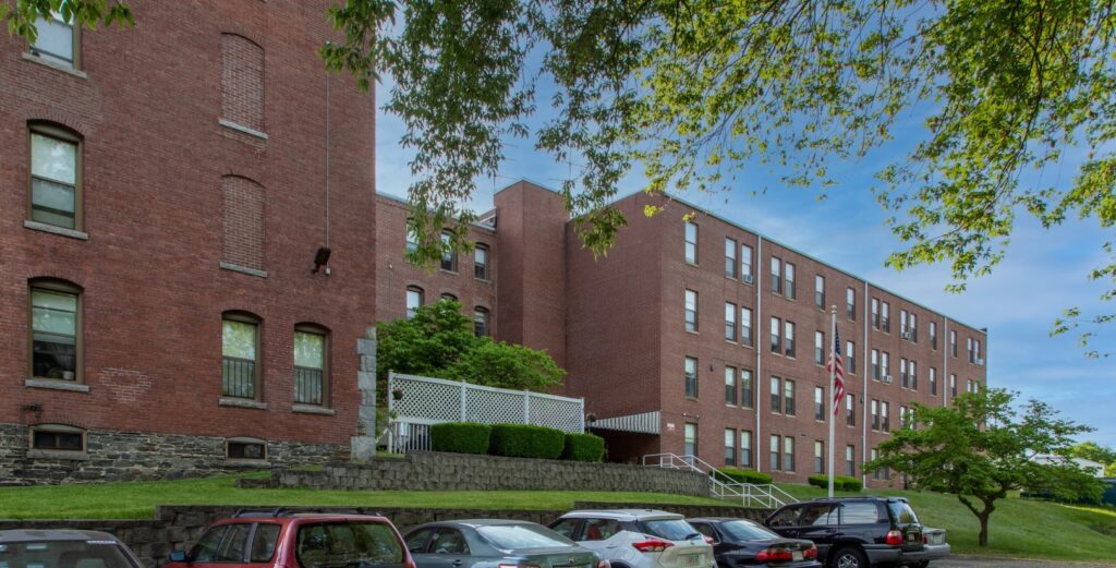 Mazur Park Apartments