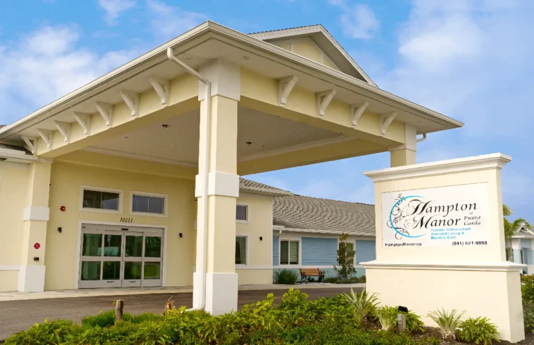 Hampton Manor of Punta Gorda - Senior Living Facility