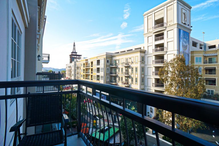 Creative Housing, III – Newton