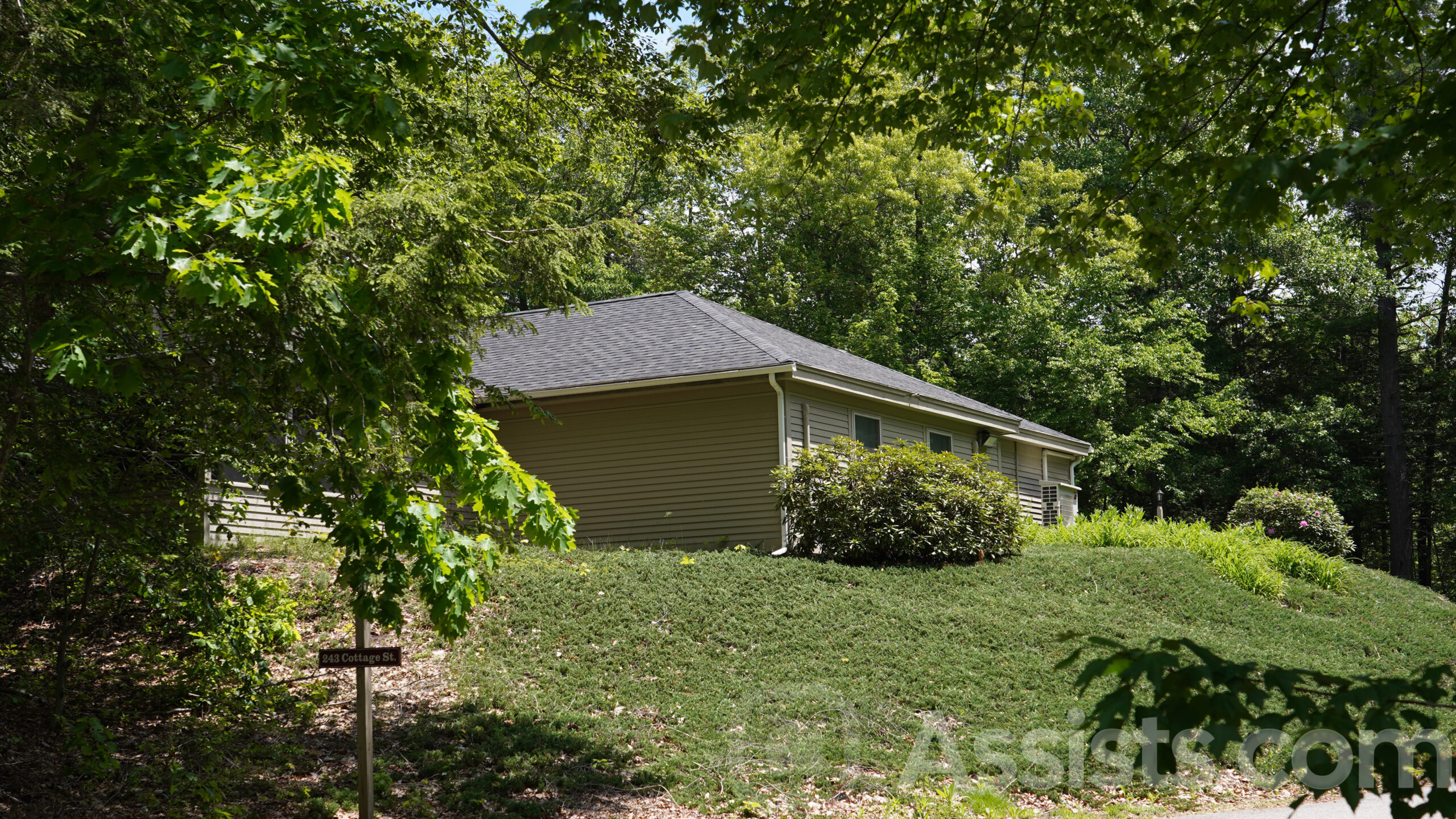 Cottage Hill Home
