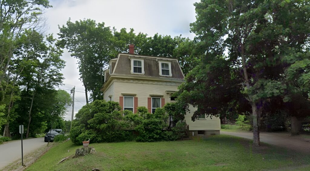 Robins Nest Boarding Home
