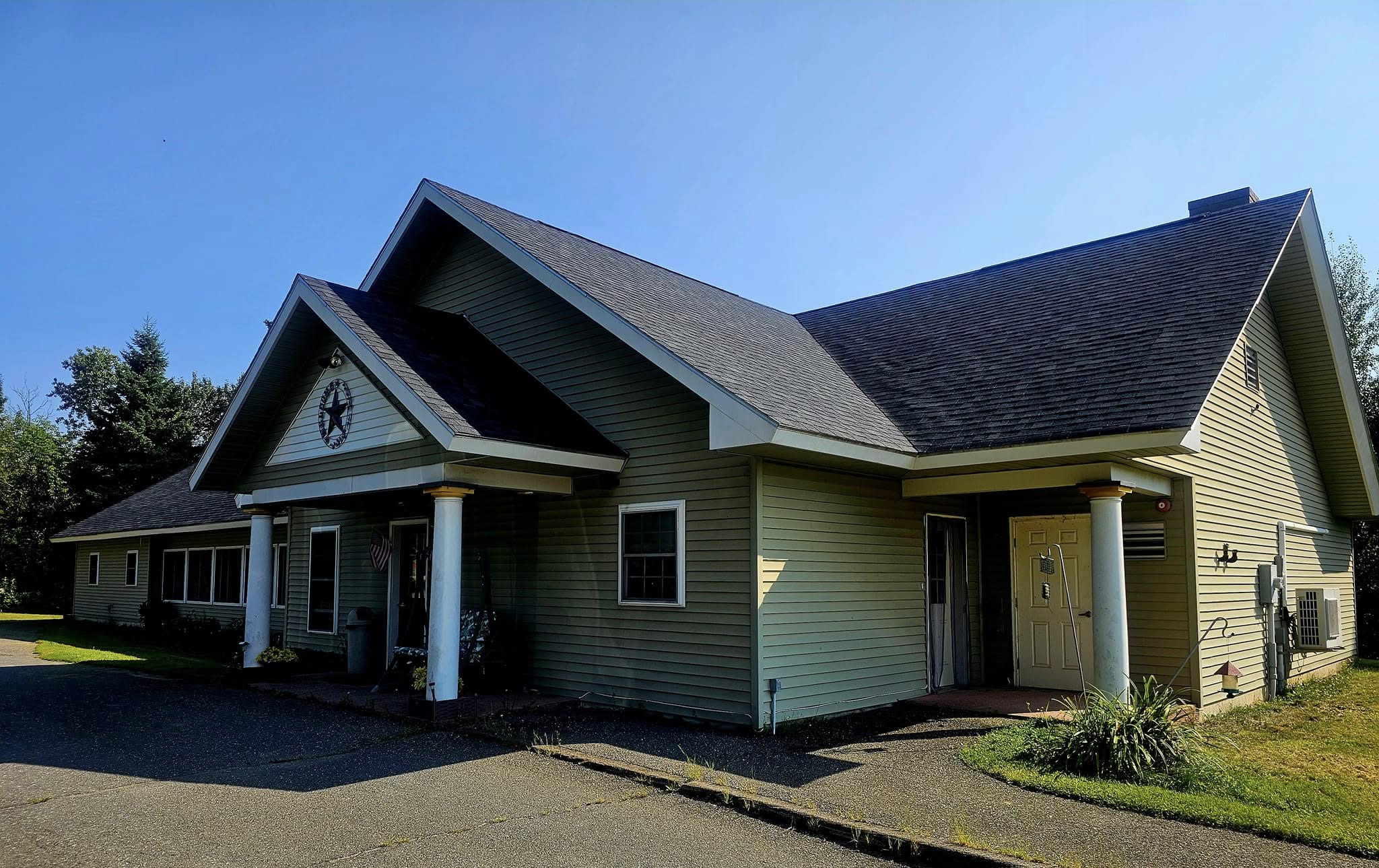 Exterior view of Northwood Manor building