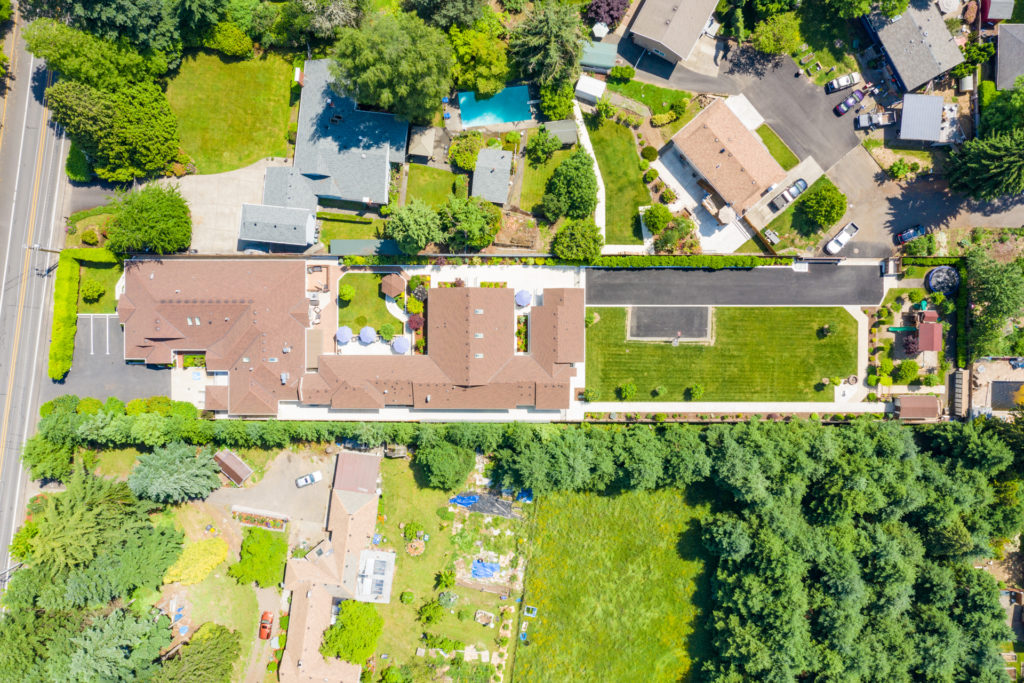 Aerial view of Mapleview Manor and surrounding area.