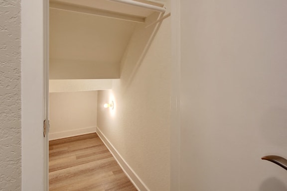 Harbor Point Apartments