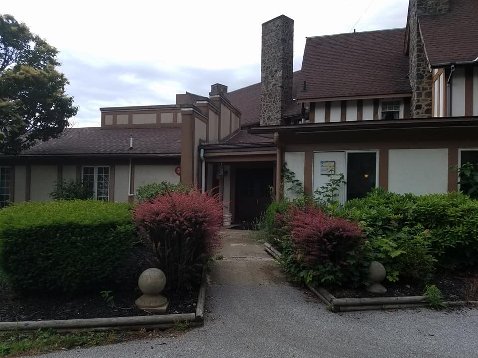 Exterior view of Broadfield Care Center entrance