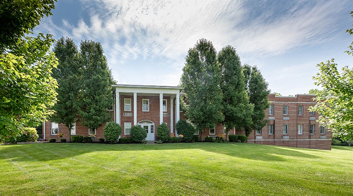 Front view of Maple Hills Skilled Nursing facility